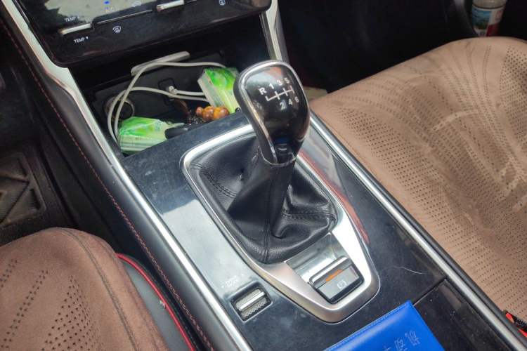 Used CHANGAN CS75 2018 280T Manual Smart Edition China V Standard Gear Lever