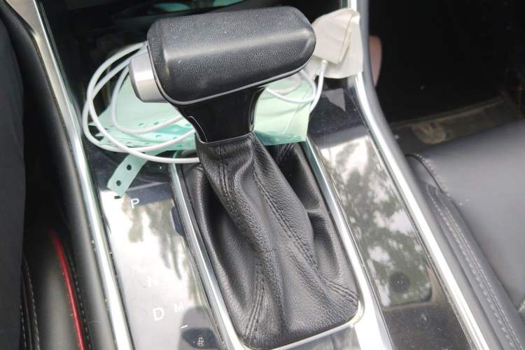 Used CHANGAN CS75 2018 280T Automatic Smart Edition China V Standard Gear Lever