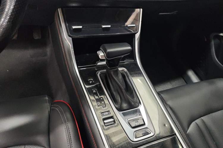 Used CHANGAN CS75 2018 280T Automatic Smart Edition China V Standard Gear Lever