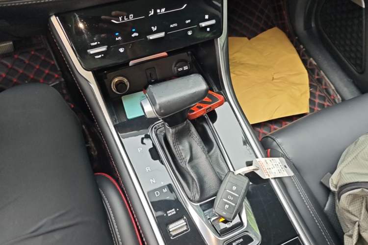 Used CHANGAN CS75 2018 280T Automatic Smart Edition China V-standard Gear Lever