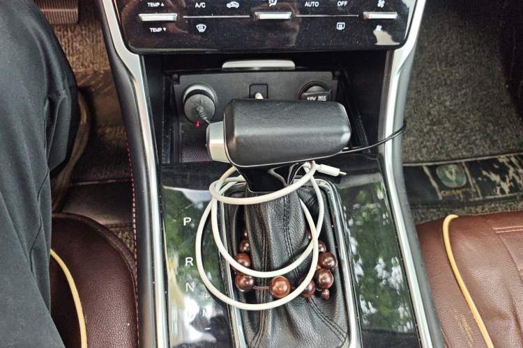Used CHANGAN CS75 2018 280T Automatic Smart Edition China V Standard Gear Lever