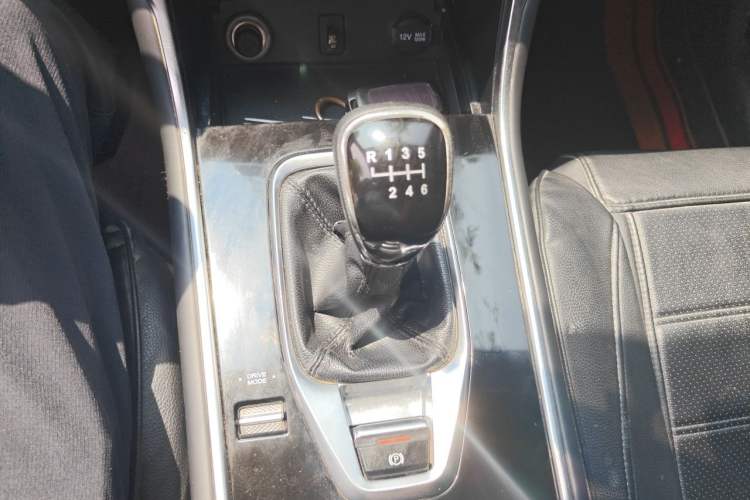 Used CHANGAN CS75 2018 280T Manual Smart Edition China V Standard Gear Lever