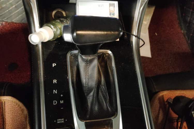 Used CHANGAN CS75 2018 280T Automatic Smart Edition China V Standard Gear Lever