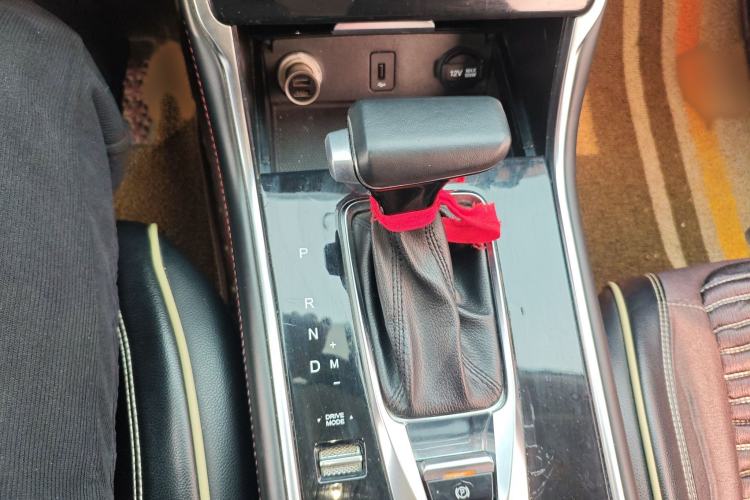 Used CHANGAN CS75 2018 280T Automatic Smart Edition China V-standard Gear Lever