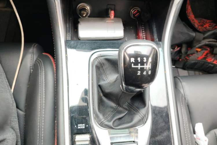 Used CHANGAN CS75 2018 280T Manual Elite Version China V Standard Gear Lever