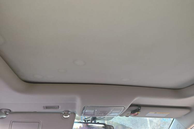 Used CHANGAN CS75 2018 280T Automatic Smart Edition China V-standard Headliner