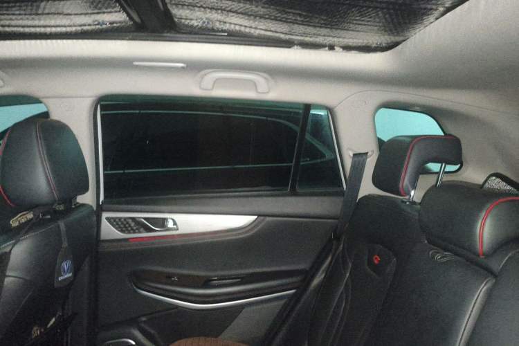 Used CHANGAN CS75 2018 280T Automatic Yazi Model China V Standard Headliner