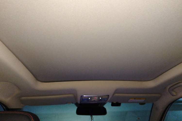 Used CHANGAN CS75 2018 280T Automatic Smart Model China V Standard Headliner
