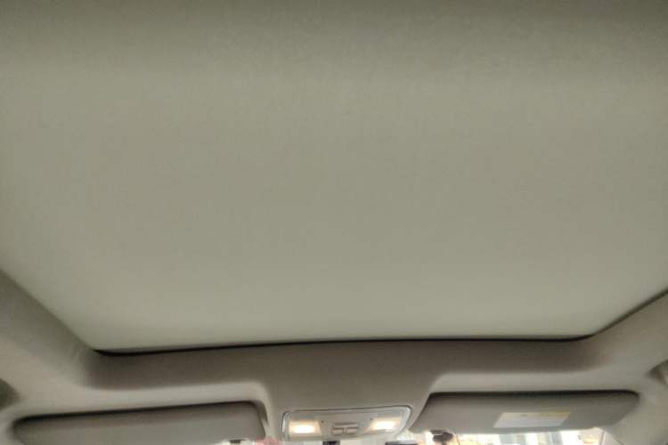 Used CHANGAN CS75 2018 280T Automatic Smart Edition China V-standard Headliner