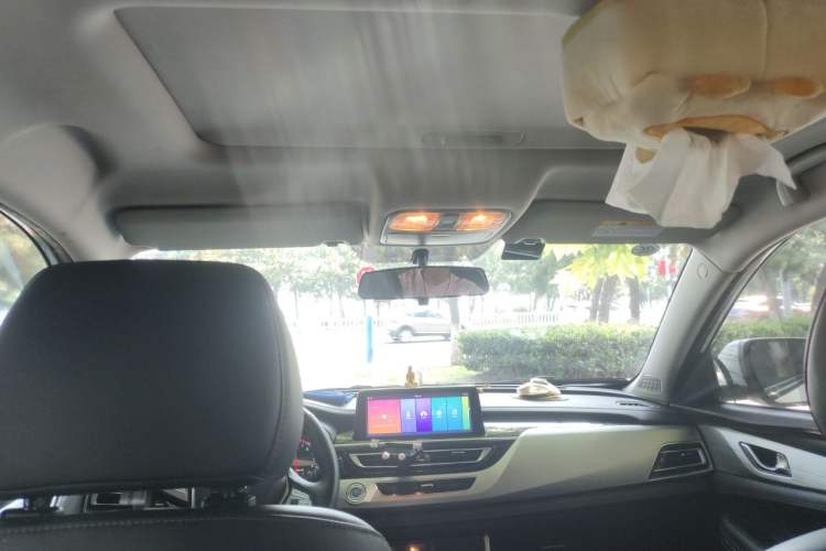 Used CHANGAN CS75 2018 280T Automatic Smart Edition China V Standard Headliner