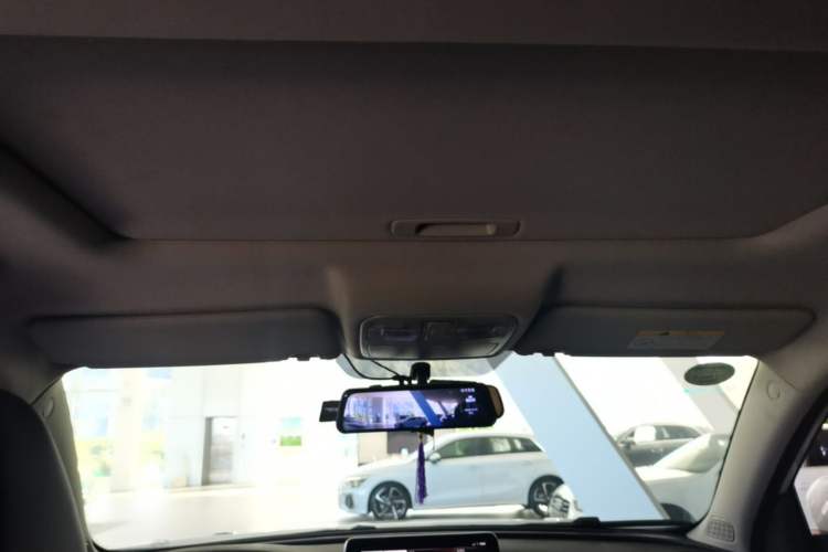Used CHANGAN CS75 2018 280T Manual Smart Edition China V Standard Headliner