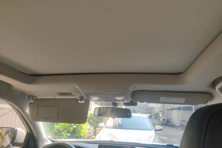 Used CHANGAN CS75 2018 280T Automatic Smart Edition China V-standard Headliner