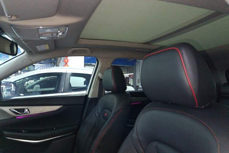 Used CHANGAN CS75 2018 280T Automatic Smart Model China V Standard Headliner