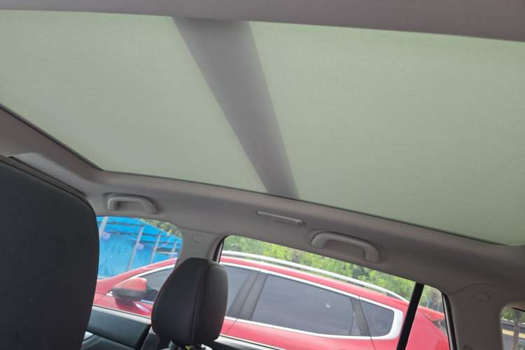 Used CHANGAN CS75 2018 280T Automatic Smart Edition China V-standard Headliner