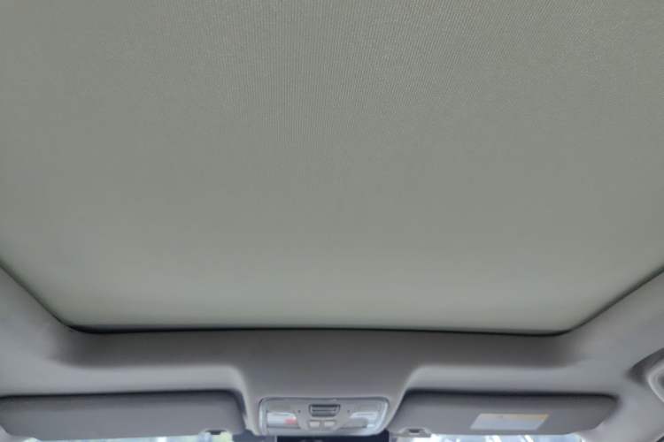 Used CHANGAN CS75 2018 280T Automatic Luxury Edition China V Standard Headliner