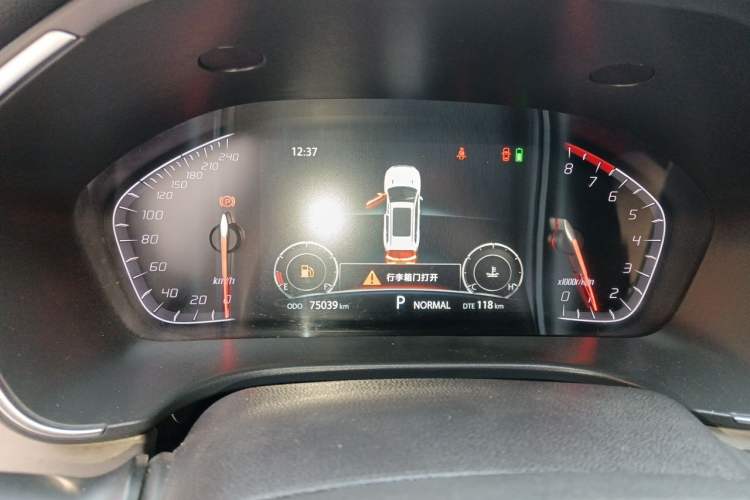 Used CHANGAN CS75 2018 280T Automatic Smart Edition China V-standard Instrument Cluster