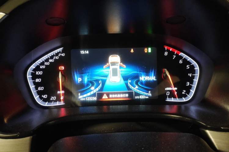 Used CHANGAN CS75 2018 280T Automatic Smart Edition China V Standard Instrument Cluster