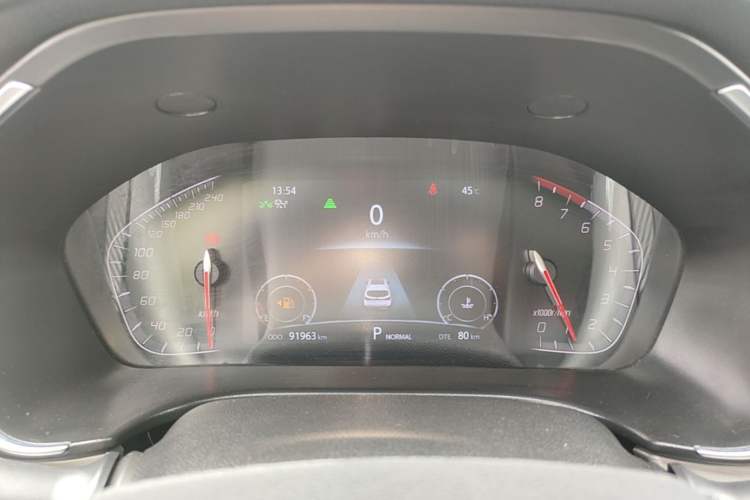 Used CHANGAN CS75 2018 280T Automatic Yazi Model China V Standard Instrument Cluster