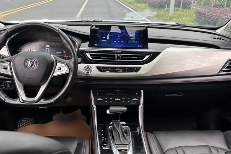 Used CHANGAN CS75 2018 280T Automatic Yazi Model China V Standard Interior 1