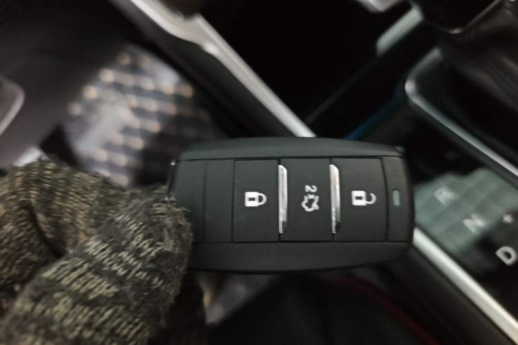 Used CHANGAN CS75 2018 280T Automatic Smart Edition China V-standard Interior 1