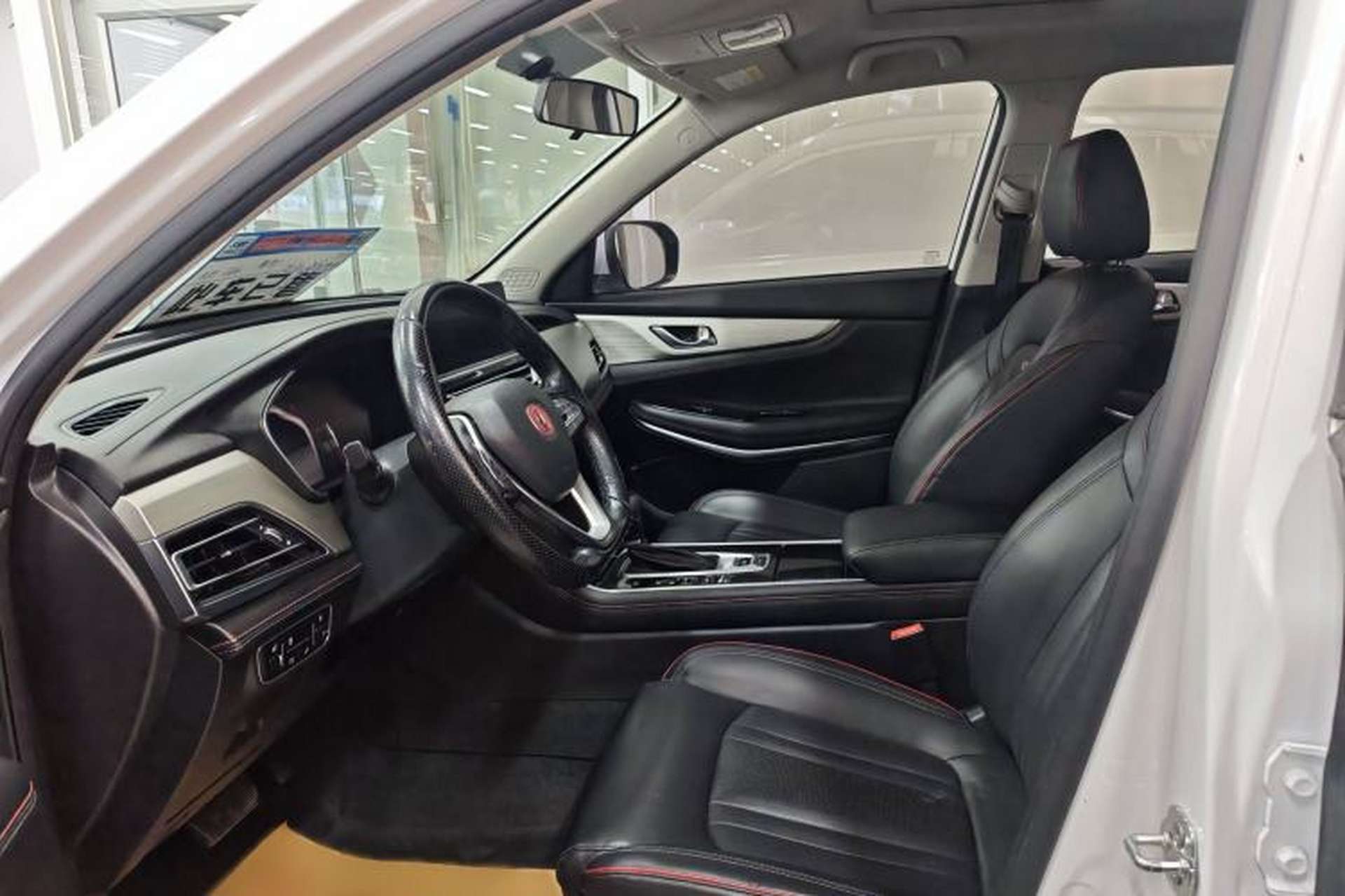 Used CHANGAN CS75 2018 280T Automatic Smart Edition China V Standard Interior 2
