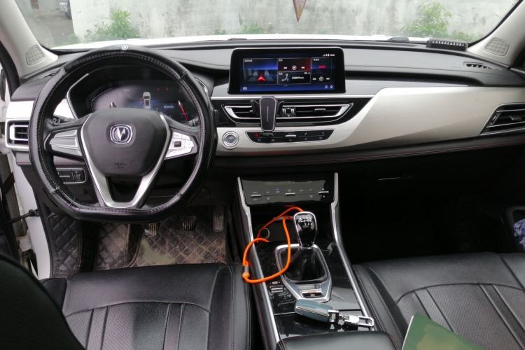 Used CHANGAN CS75 2018 280T Manual Smart Edition China V Standard Interior 2