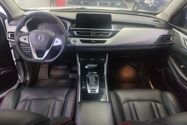 Used CHANGAN CS75 2018 280T Automatic Yazi Model China V Standard Interior 2