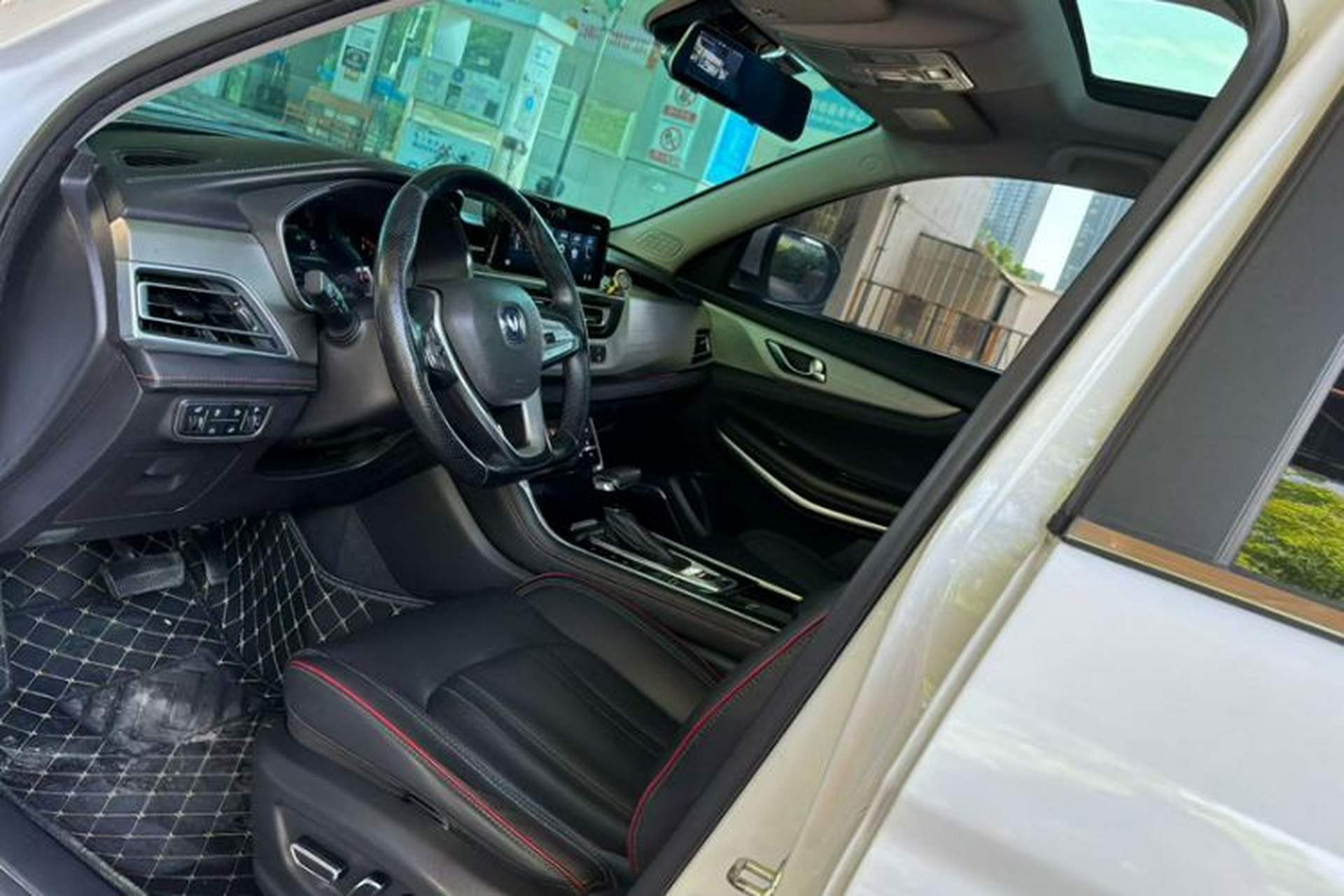 Used CHANGAN CS75 2018 280T Automatic Yazi Model China V Standard Interior 2