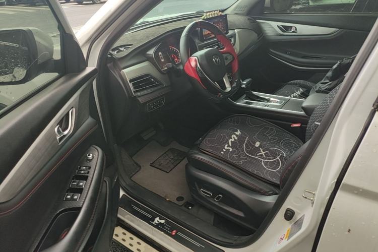 Used CHANGAN CS75 2018 280T Automatic Smart Edition China V-standard Interior 3