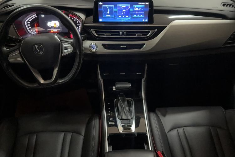 Used CHANGAN CS75 2018 280T Automatic Smart Edition China V Standard Interior 3