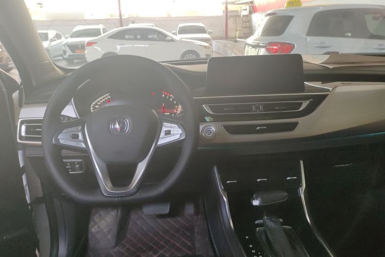 Used CHANGAN CS75 2018 280T Automatic Smart Edition China V-standard Interior 3