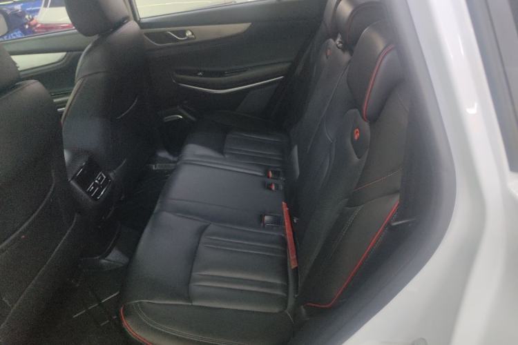 Used CHANGAN CS75 2018 280T Automatic Yazi Model China V Standard Interior 4