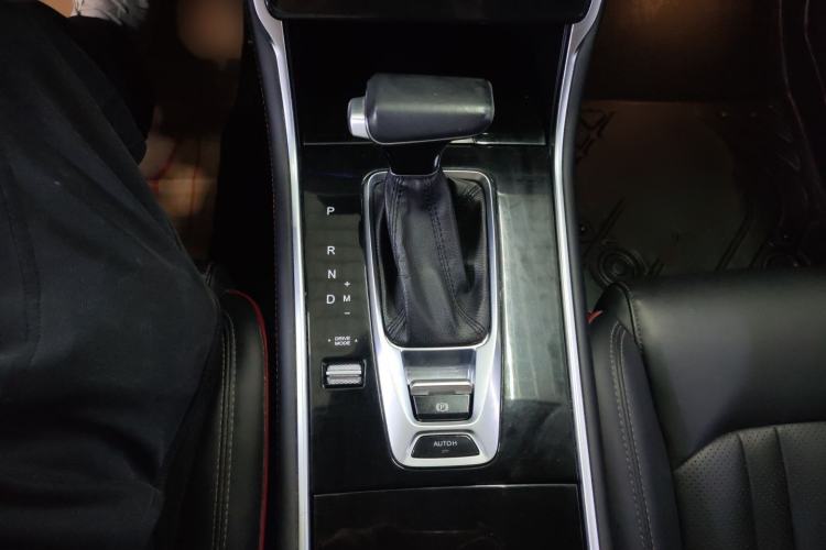 Used CHANGAN CS75 2018 280T Automatic Yazi Model China V Standard Interior 5