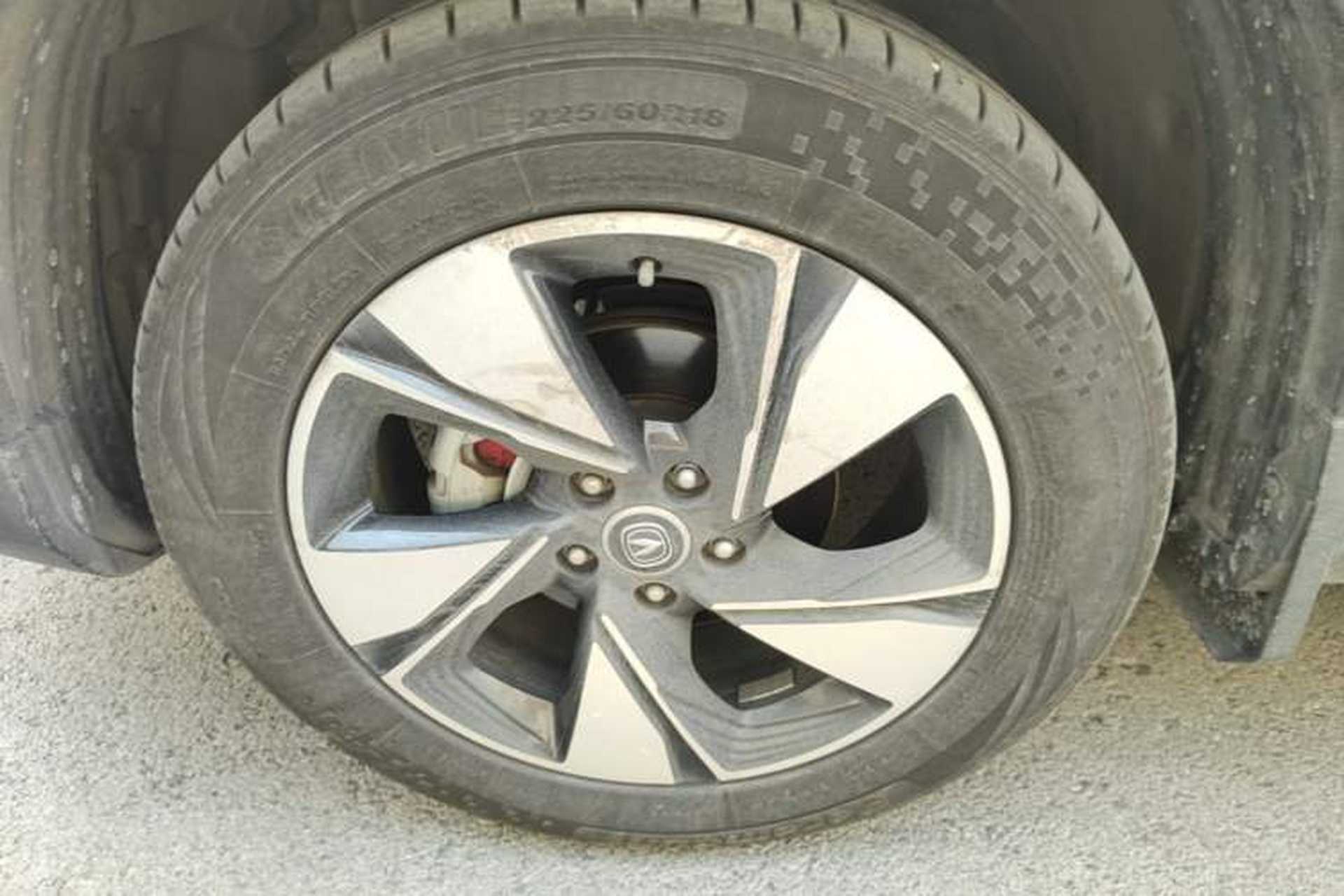Used CHANGAN CS75 2018 280T Automatic Smart Edition China V-standard Left Front Wheel Hub