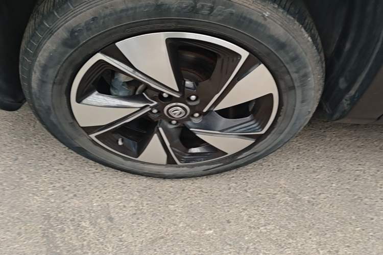 Used CHANGAN CS75 2018 280T Automatic Smart Edition China V-standard Left Front Wheel Hub