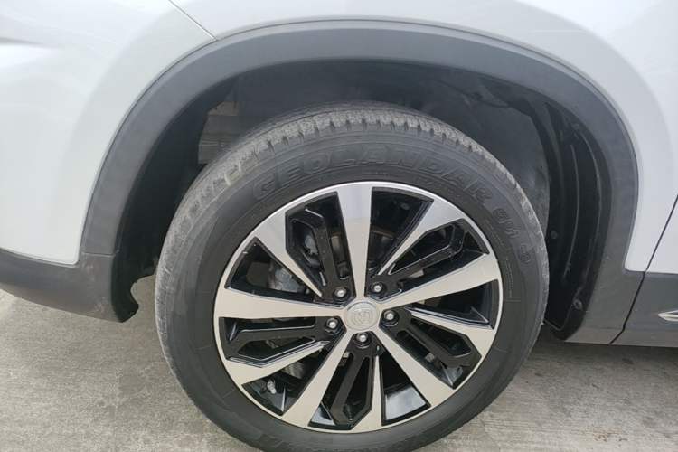 Used CHANGAN CS75 2018 280T Automatic Yazi Model China V Standard Left Front Wheel Hub