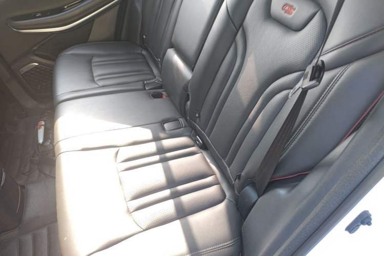 Used CHANGAN CS75 2018 280T Manual Yazi Trim Level China V Standard Left Rear Seat