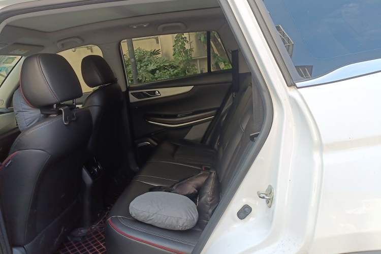 Used CHANGAN CS75 2018 280T Automatic Smart Edition China V-standard Left Rear Seat