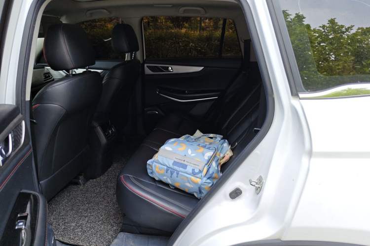 Used CHANGAN CS75 2018 280T Automatic Smart Edition China V-standard Left Rear Seat