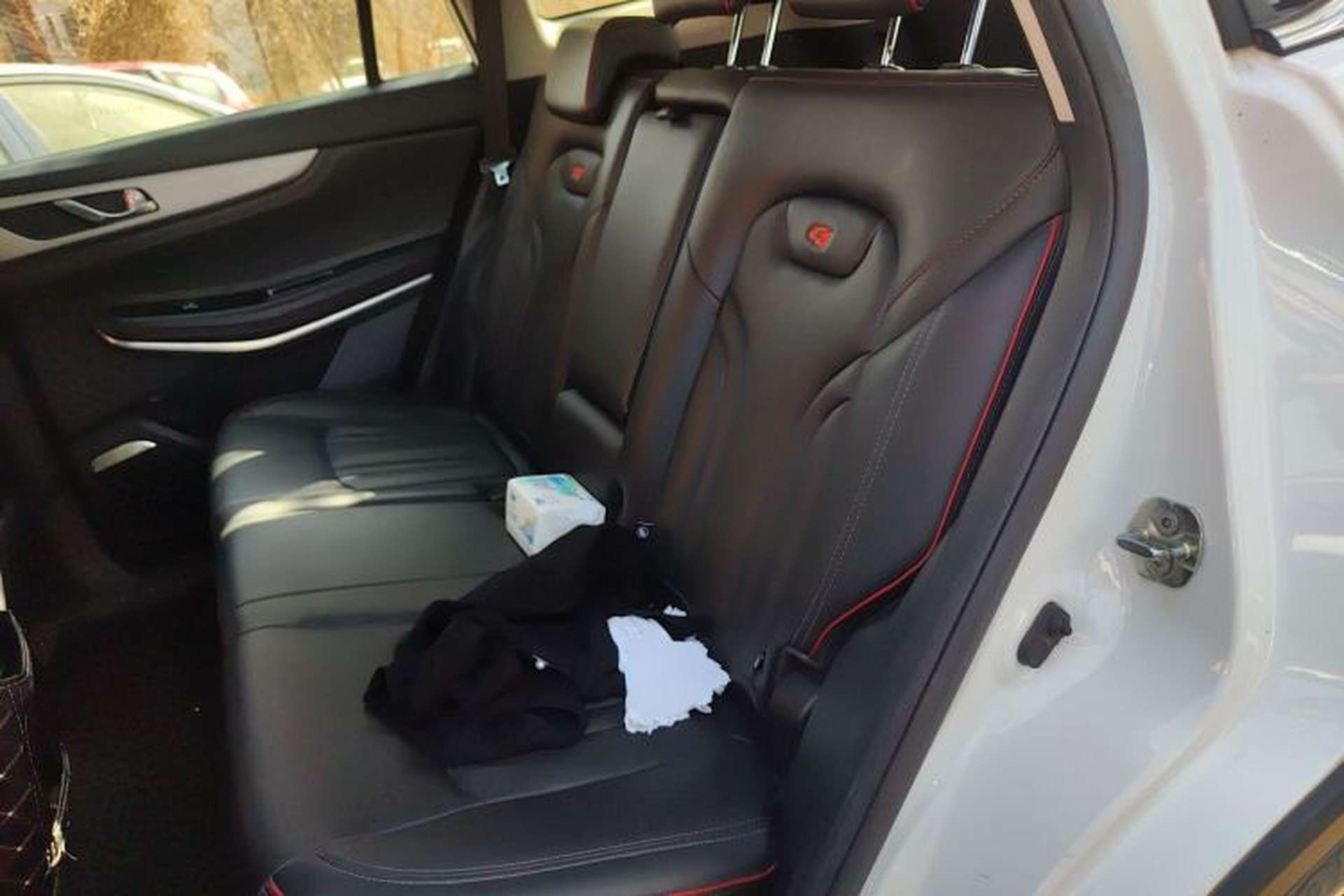Used CHANGAN CS75 2018 280T Automatic Smart Edition China V Standard Left Rear Seat