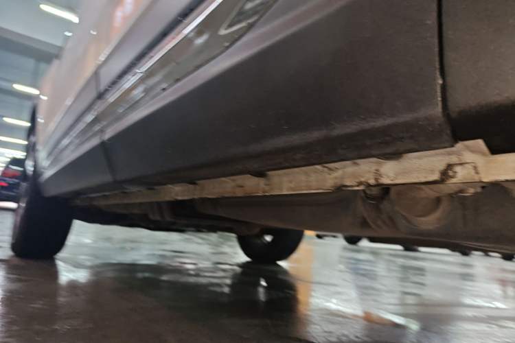 Used CHANGAN CS75 2018 280T Automatic Smart Edition China V-standard Left Side Sill