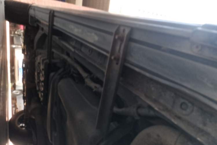 Used CHANGAN CS75 2018 280T Automatic Yazi Model China V Standard Left Side Sill