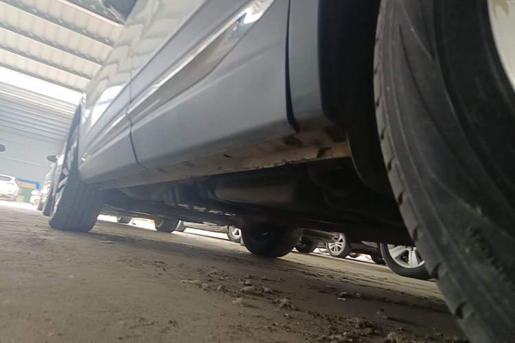 Used CHANGAN CS75 2018 280T Automatic Luxury Edition China V Standard Left Side Sill
