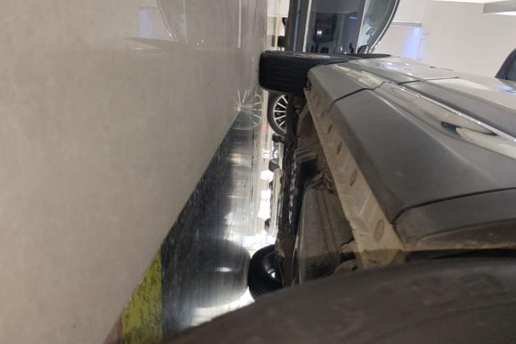 Used CHANGAN CS75 2018 280T Automatic Smart Edition China V-standard Left Side Sill