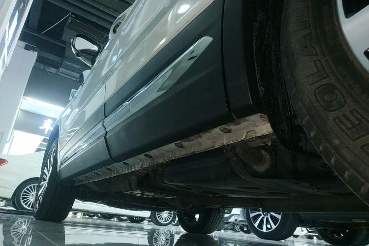 Used CHANGAN CS75 2018 280T Automatic Yazi Model China V Standard Left Side Sill