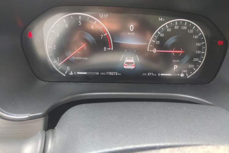 Used CHANGAN CS75 2018 1.8T Automatic 4x4 Zhiyao Model China V Emission Standard Odometer Close Up