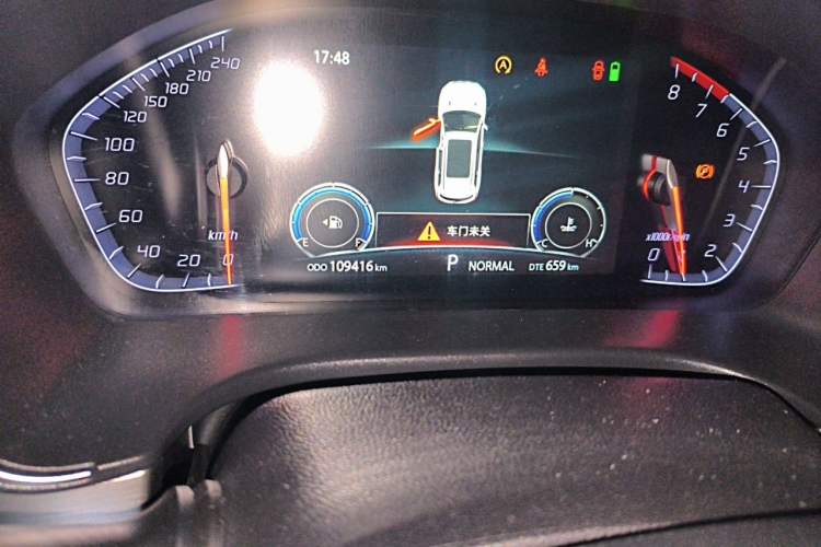 Used CHANGAN CS75 2018 280T Automatic Smart Edition China V-standard Odometer Close Up