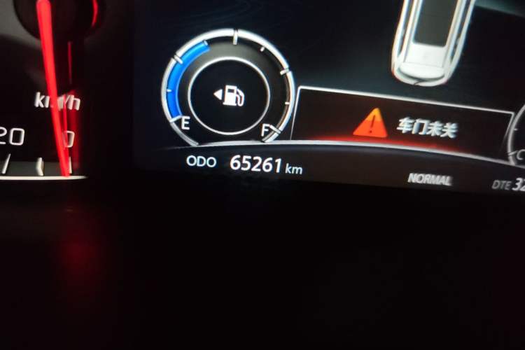 Used CHANGAN CS75 2018 280T Manual Yazi Trim Level China V Standard Odometer Close Up