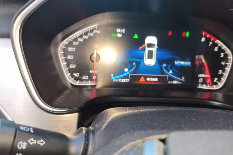 Used CHANGAN CS75 2018 280T Automatic Yazi Model China V Standard Odometer Close Up