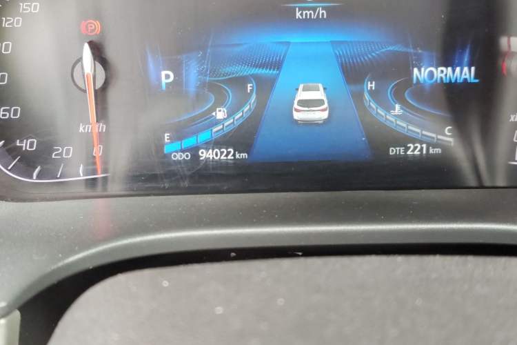 Used CHANGAN CS75 2018 280T Automatic Smart Edition China V Standard Odometer Close Up